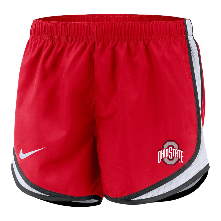 T-shirt & shorts kind of summer! How perfect are the new Buckeye shorts!? •  • •