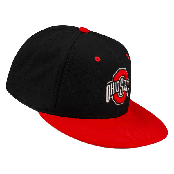 Ohio State Buckeyes Nike Aero Athletic O Fitted Hat in Black and Scarlet - Front/Side View